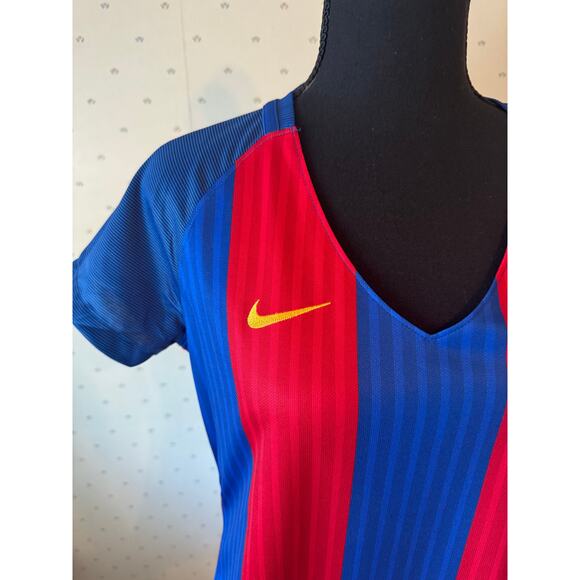 BARCELONA V-Neck Short Sleeve T-Shirt Jersey Size Large - Picture 3 of 8